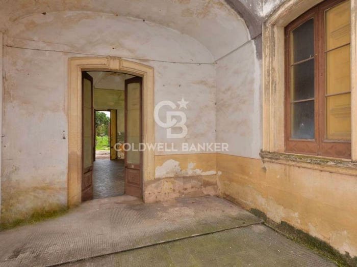 Casa con 6 locali in vendita in Via Giuseppe Garibaldi, Arnesano