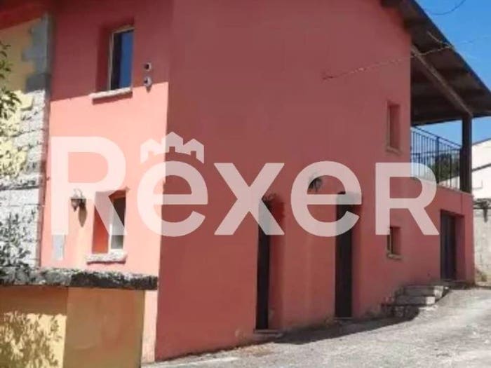 Casa quadrilocale in vendita in Strada Provinciale Civitanova Frosolone, Civitanova del Sannio