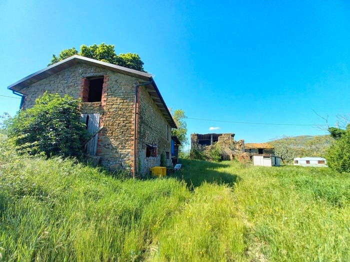 Casa con 6 locali in vendita in Via Sillaro, Sassoleone, Casalfiumanese