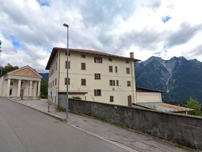 Casa con 6 locali in vendita in via degli Alpini, Centro, Pieve di Cadore