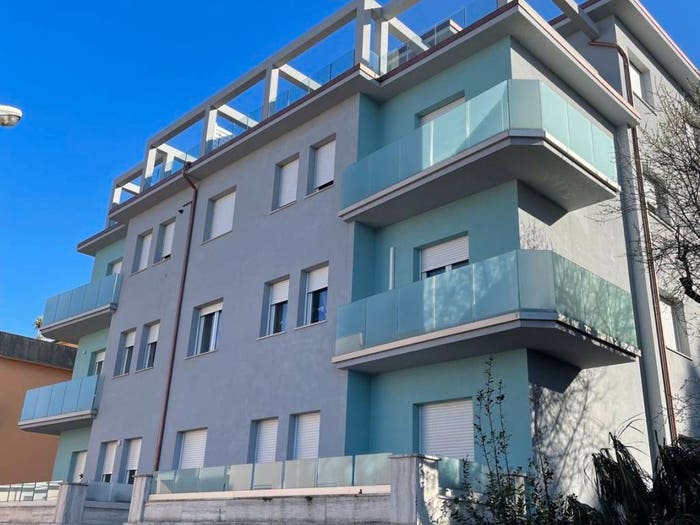 Appartamento con 5 locali in vendita in Via Podgora, Adriatico, Ancona