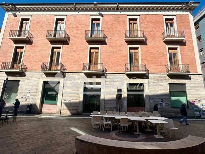 Casa con 6 locali in vendita in Corso Mazzini angolo Via Brenta, Centro, Cosenza