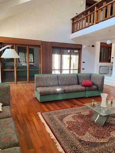 Casa con 6 locali in vendita in Via Ciorani Carifi, Carifi Torello Priscoli, Mercato San Severino