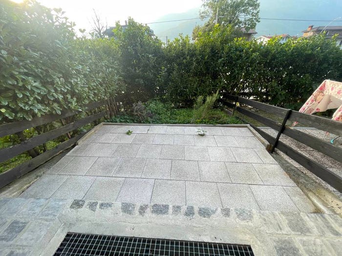 Appartamento trilocale in vendita in Via Spluga, Centro, Dubino