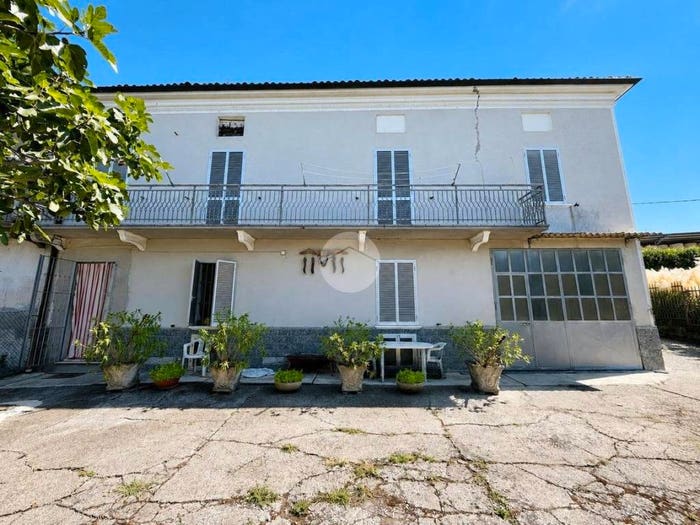 Casa con 5 locali in vendita in Via Roma, Grana Monferrato