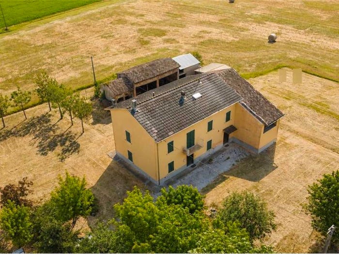Casa con 6 locali in vendita in Fontanellato