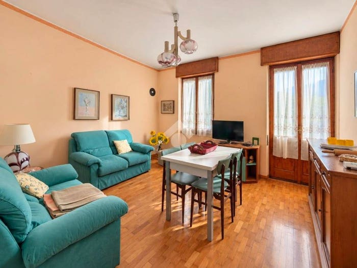 Casa con 6 locali in vendita in Via Grande, Castionetto, Chiuro