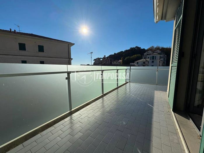 Appartamento trilocale in vendita in Largo Giovanni Giolitti, Celle Ligure Pecorile, Celle Ligure