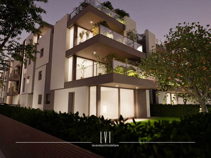 Appartamento quadrilocale in vendita in Via Gaetano Donizetti, Jesolo Paese, Jesolo