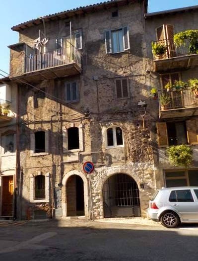 Appartamento trilocale in vendita in Via Leone XIII, Carpineto Romano
