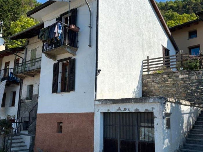 Casa trilocale in vendita in Frazione Lyveroulaz, SaintNicolas