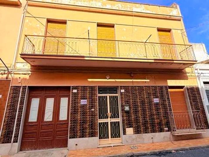 Casa quadrilocale in vendita in Via Luigi Capuana, Centro, Avola