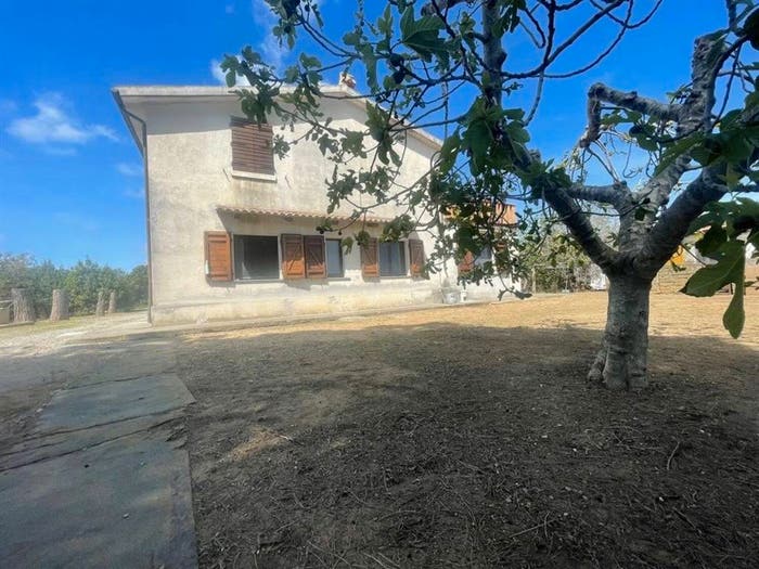 Casa con 6 locali in vendita in Strada Cava Del Gesso, Capalbio