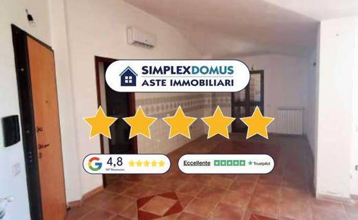 Appartamento con 6 locali in vendita in Via Grazia Deledda, Budoni