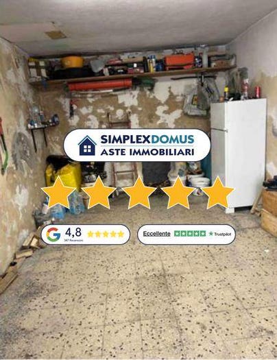 Appartamento trilocale in vendita in VIA LEONE, Centro, Caltagirone