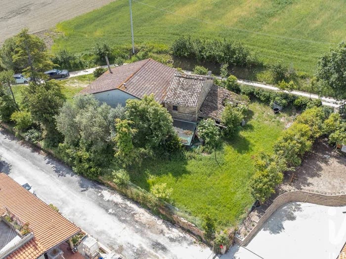 Casa con 5 locali in vendita in Via fontangela, Pollenza