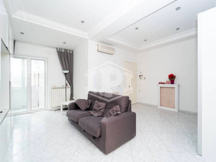 Appartamento quadrilocale in vendita in Via Terracina, Fuorigrotta, Napoli