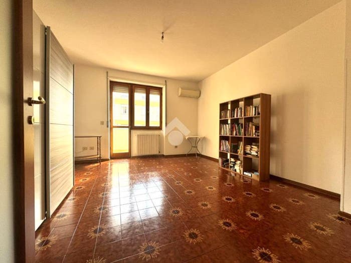 Appartamento trilocale in vendita in Via Olbia, Centro, Nuoro