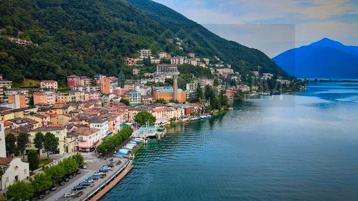 Appartamento quadrilocale in vendita in Campione d'Italia
