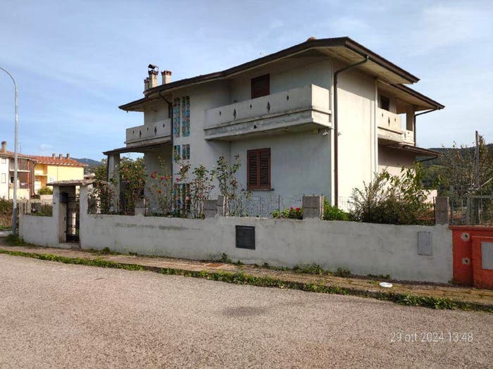 Casa con 5 locali in vendita in Via Umberto i, Atzara
