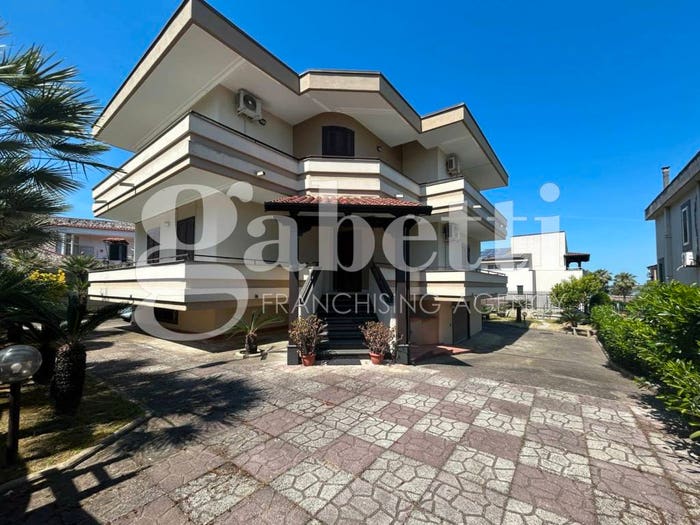 Casa con 6 locali in vendita in Via Marenola, Lago Patria, Giugliano in Campania