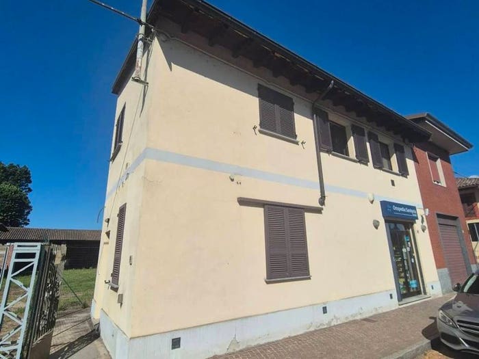 Case in Vendita e in Affitto - 2