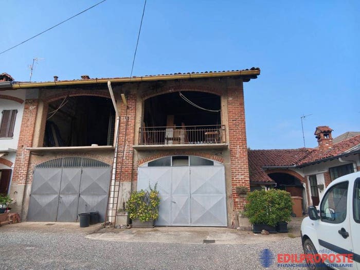 Casa quadrilocale in vendita in Via Rovellasca, Centro, Misinto