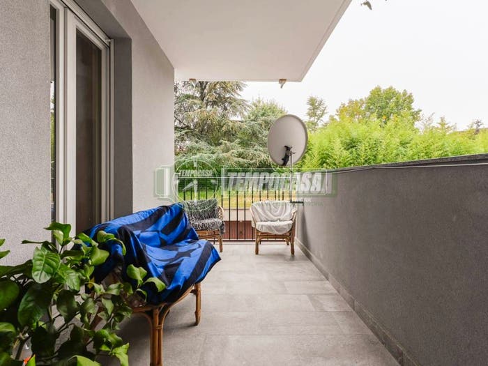 Appartamento trilocale in vendita in Via Don Enrico Cazzaniga, Liscate