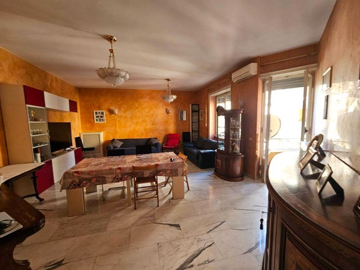 Appartamento quadrilocale in vendita in Via Ugo Balzani, Bologna, Roma