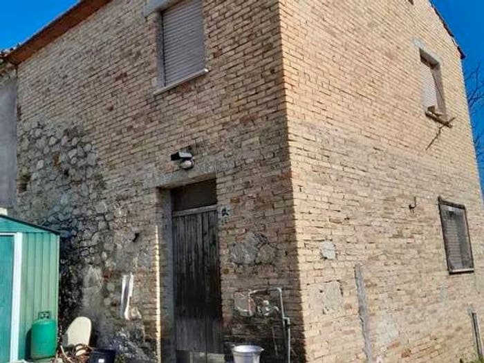 Casa trilocale in vendita in Contrada Colle Breccioli, Colle Breccioli, Scerni