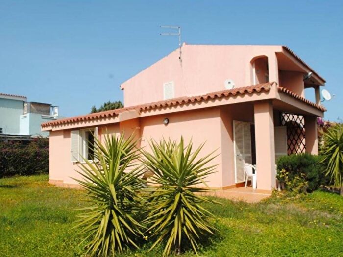 Casa trilocale in vendita in Via Galileo Galilei, Porto San Paolo, Loiri Porto San Paolo