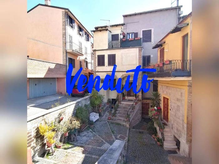Appartamento quadrilocale in vendita in Piazza Sant'Angelo, Centro, Anagni