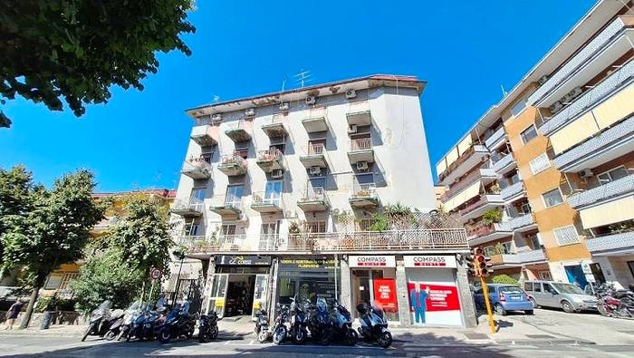 Appartamento trilocale in vendita in Via Pietro Castellino, Arenella, Napoli
