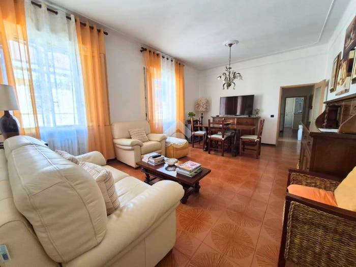 Appartamento trilocale in vendita in Viale pola, San Paolo, Ferrara