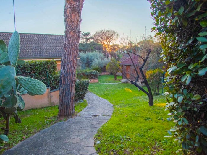Casa con 6 locali in vendita in via Della Nocetta, Pisana Bravetta, Roma