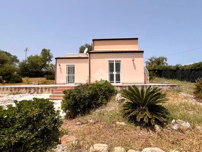 Casa trilocale in vendita in Contrada Passo Saturo, Castellammare del Golfo