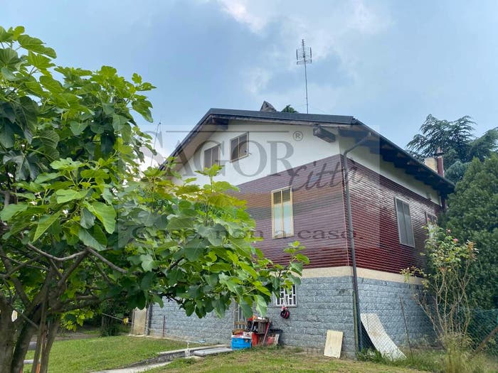 Casa con 6 locali in vendita in Via Pinerolo, Frossasco