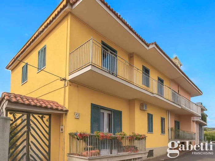 Appartamento trilocale in vendita in VIA BOLZANO, Piazza Primavera Passariello, Pomigliano d'Arco