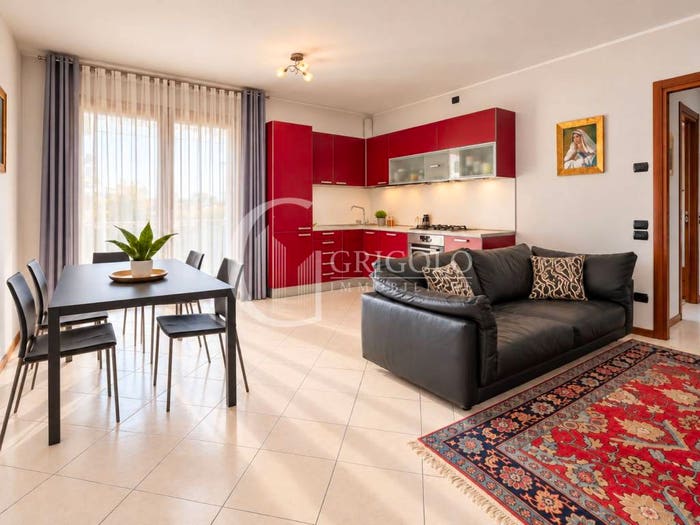 Appartamento trilocale in vendita in Via Monte Cengio, Santa Maria del Sile, Treviso