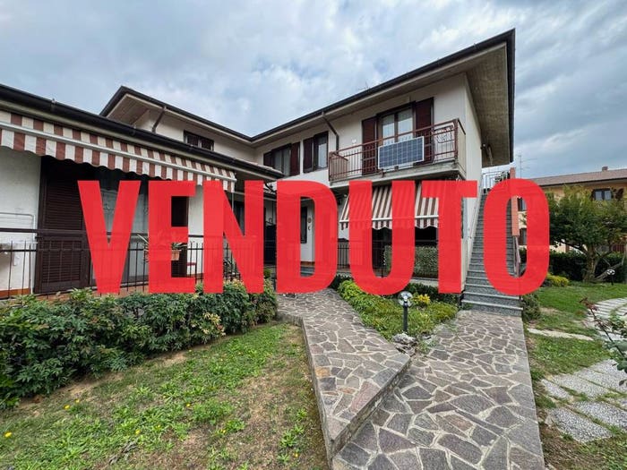 Appartamento trilocale in vendita in Via Giuseppe Verdi, Centro, Arcene