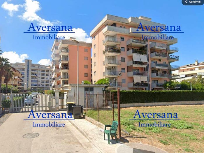 Appartamento con 5 locali in vendita in Via Salvo D'Acquisto, Aversa