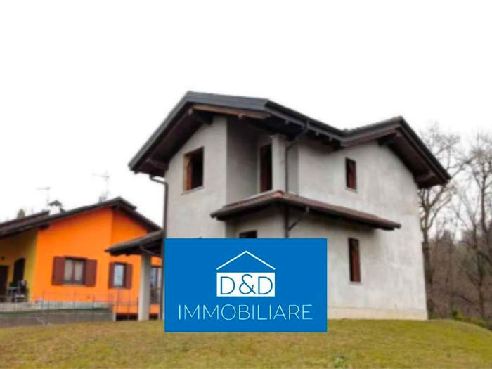 Casa quadrilocale in vendita in Via Fornace, Quaregna Cerreto