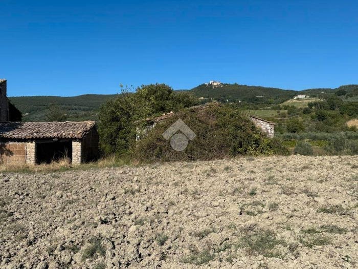 Casa quadrilocale in vendita in Località Carignano, Guardea