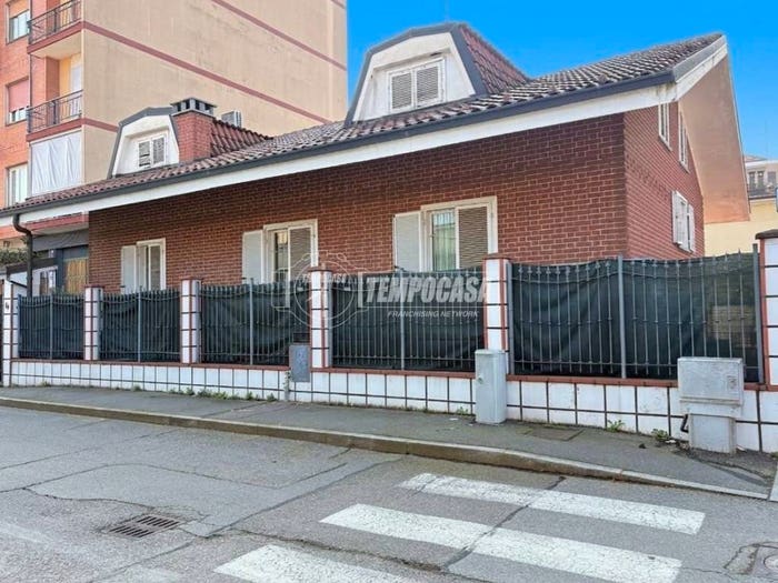 Casa con 5 locali in vendita in Via Garibaldi, Nichelino