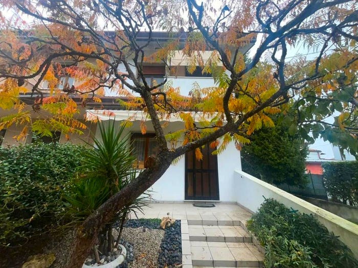 Casa con 5 locali in vendita in Piazzale degli Etruschi, Centro, Adria