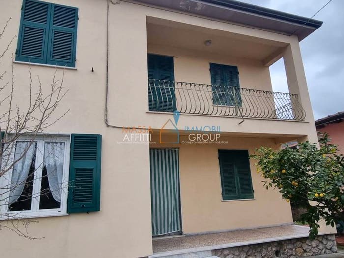 Casa con 6 locali in vendita in via luigi del mancino, Mirteto, Massa