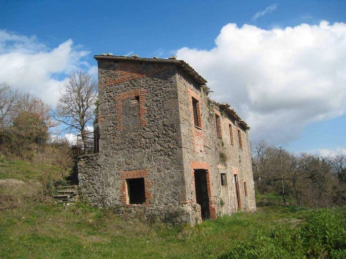 Casa quadrilocale in vendita in Centro, Montefiascone