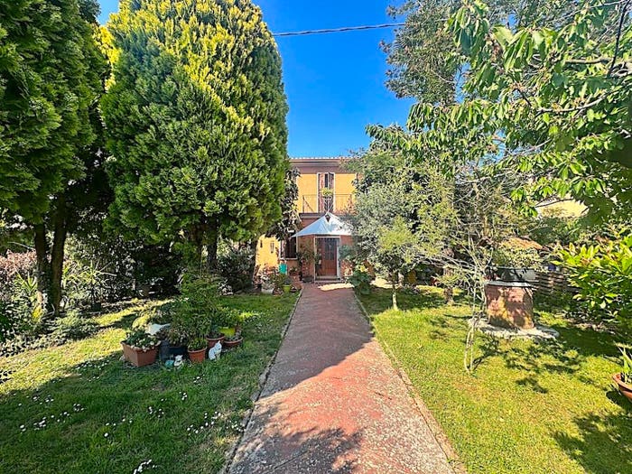 Casa con 6 locali in vendita in Via Postumia, Centro, Paese