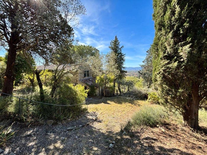 Casa con 6 locali in vendita in Via del bosco, Magione