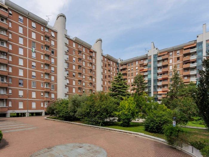 Appartamento quadrilocale in vendita in Via Sapri, Musocco, Milano